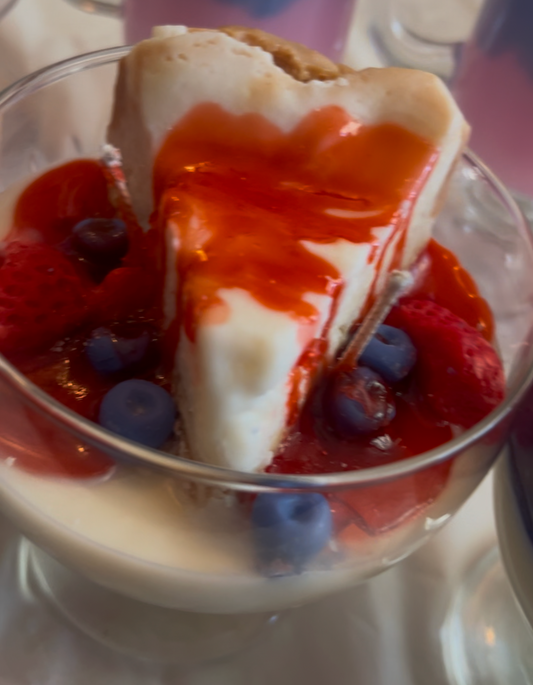 Mixed berry cheesecake candle