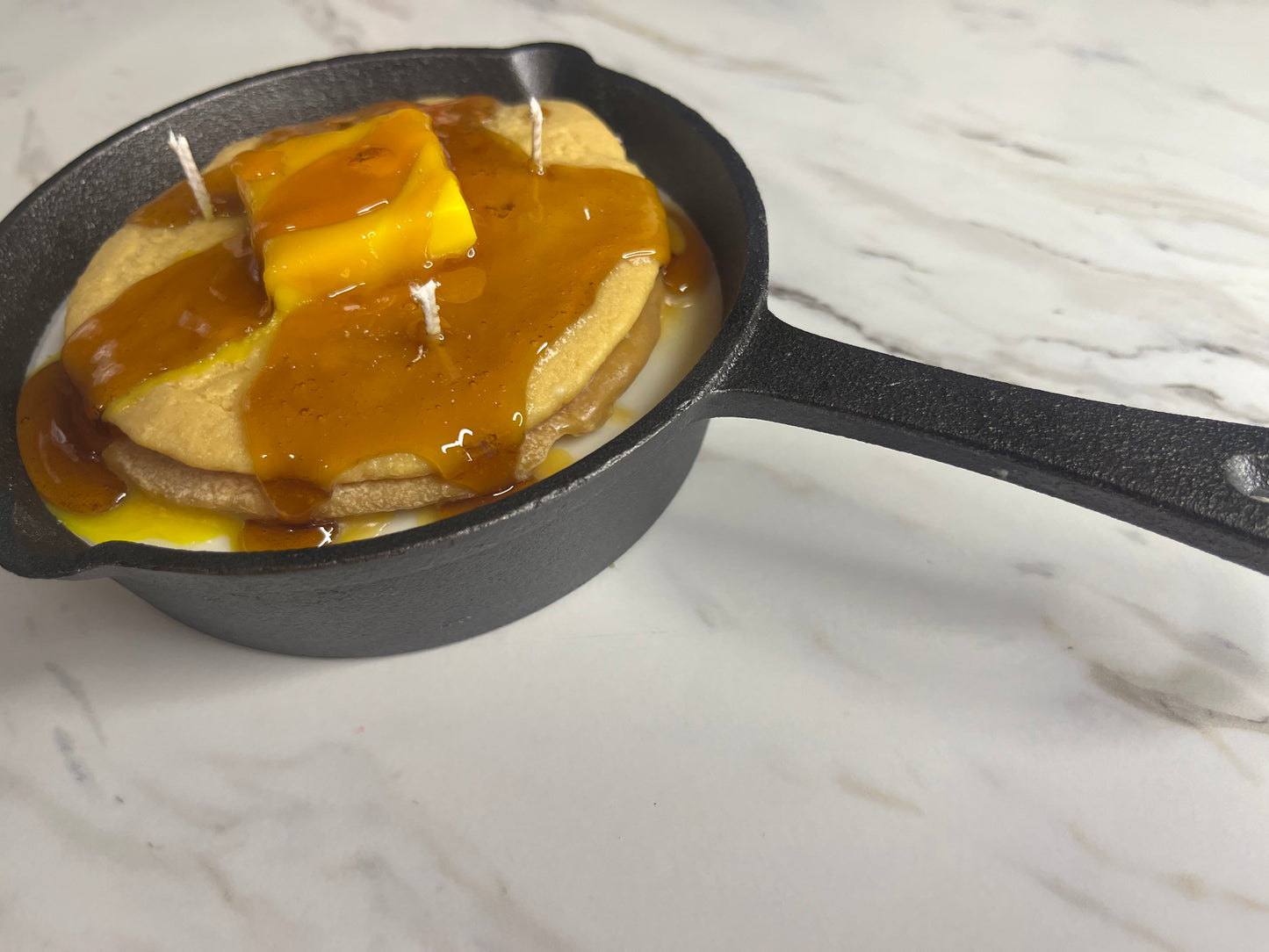Skillet pancake candle