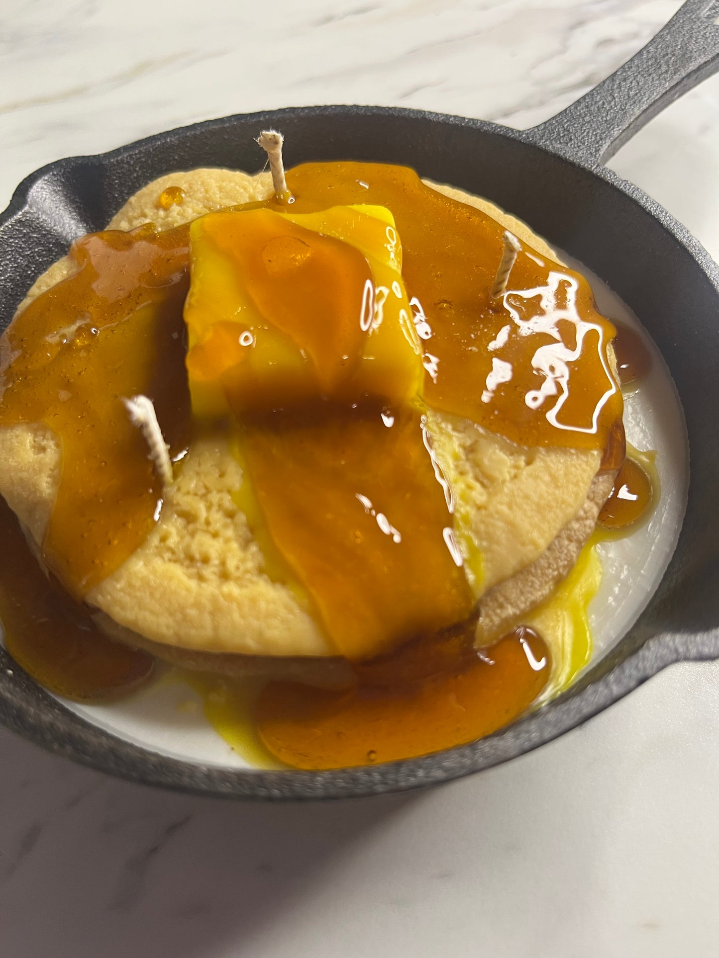 Skillet pancake candle
